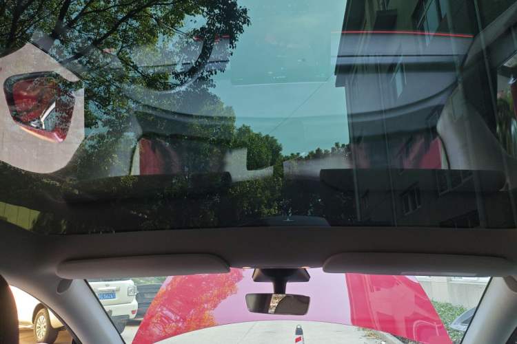 Used Tesla Model Y 2023 High-Performance All-Wheel-Drive Version