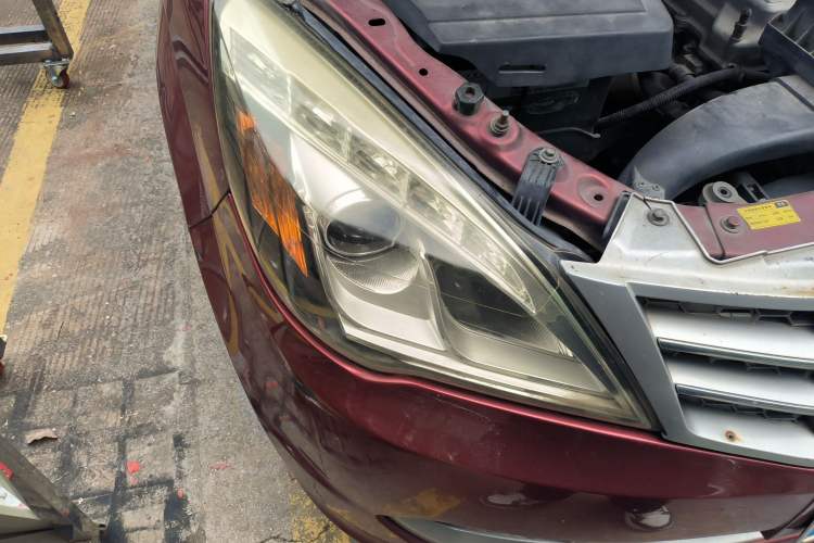 Used BAIC Weiwang M20 2014 1.5L Comfort Version BJ415B Right Front Headlight