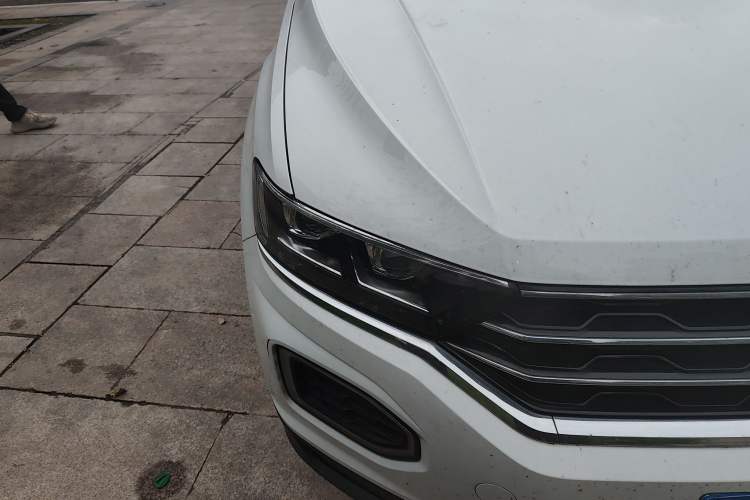 Used Volkswagen T-ROC 2021 Revised Version 280TSI DSG Two-Wheel Drive Elite Connect Edition Right Front Headlight