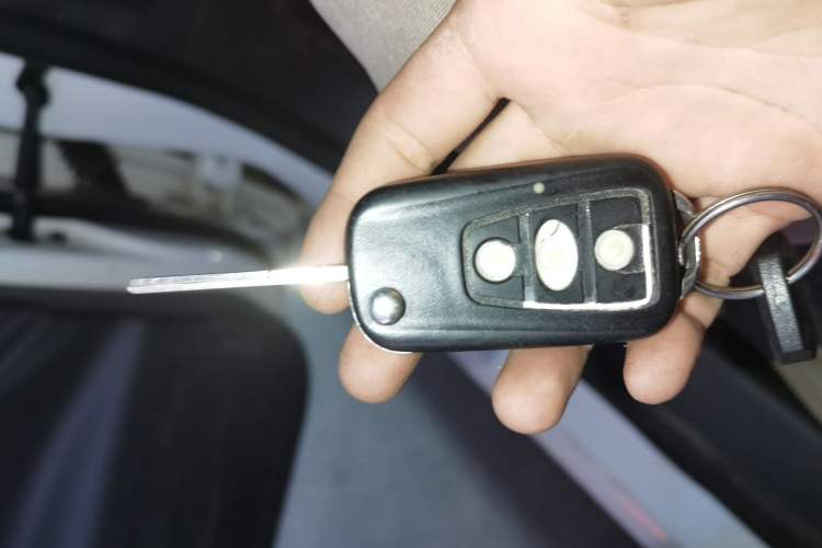 Used Roewe 360 2015 1.5L Manual Luxury Edition Vehicle Key