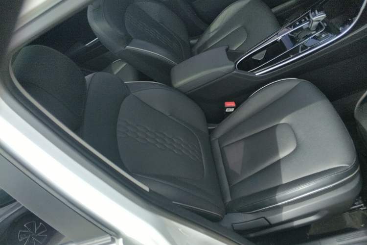 Used Hyundai ix25 2020 1.5L CVT GLS Smart Model Right Front Seat