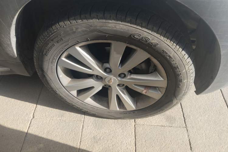 Used Chevrolet Captiva 2017 2.4L 4x4 Flagship Edition 7-Seater
