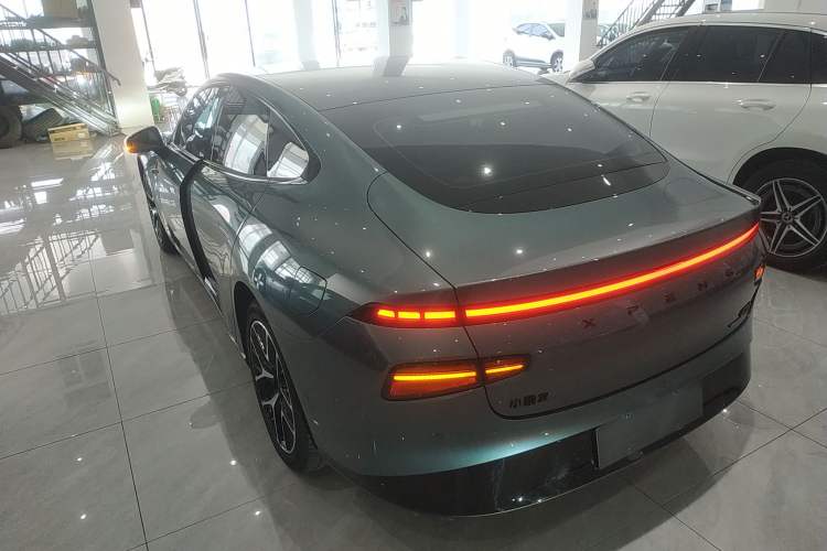 Used XPeng P7 2023 P7i 610 Max Performance Edition
