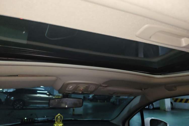 Used Citroen C4L 2014 1.8L Intelligent Drive Automatic Enjoyment Model
