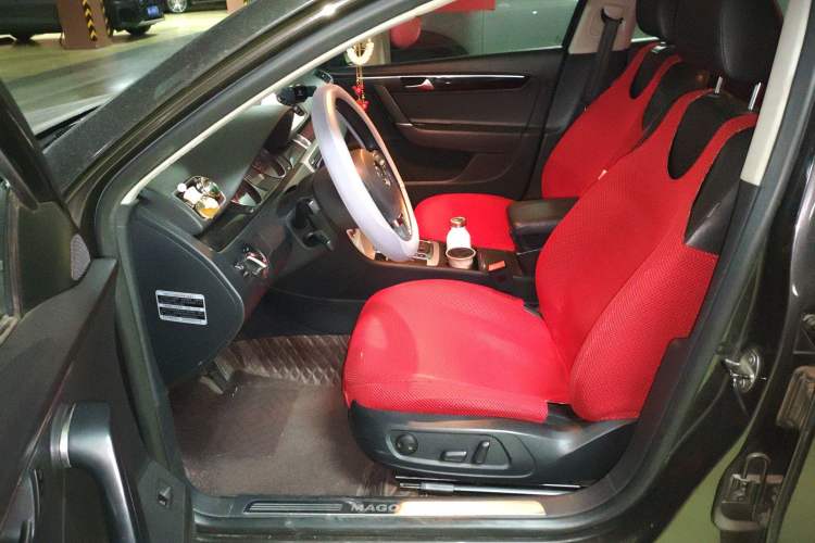 Used Volkswagen Magotan 2013 1.8TSI Luxury Model Left Front Seat