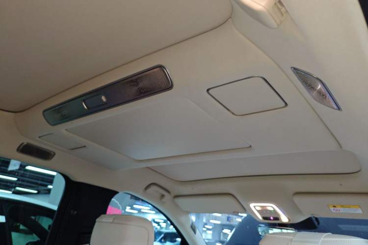 Used Nio ES8 2026 Model 6-seat Executive Luxury Edition Headliner