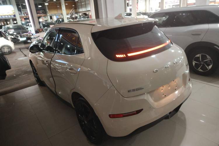 Used ORA Good Cat 2024 401 km Luxury Version Rear Left 45 Deg