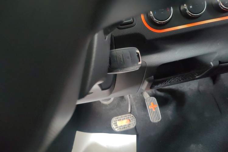 Used Wuling Hongguang MINIEV 2020 Freedom Version Lithium Iron Phosphate Vehicle Key