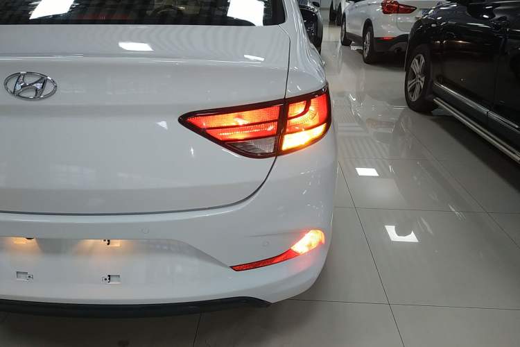 Used Hyundai Celesta 2018 1.6L Automatic GL Enjoyment Edition China VI compliant