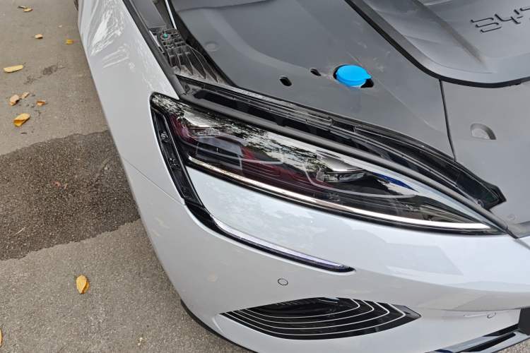 Used BYD Seal 2025 650 Long-Range Version Right Front Headlight