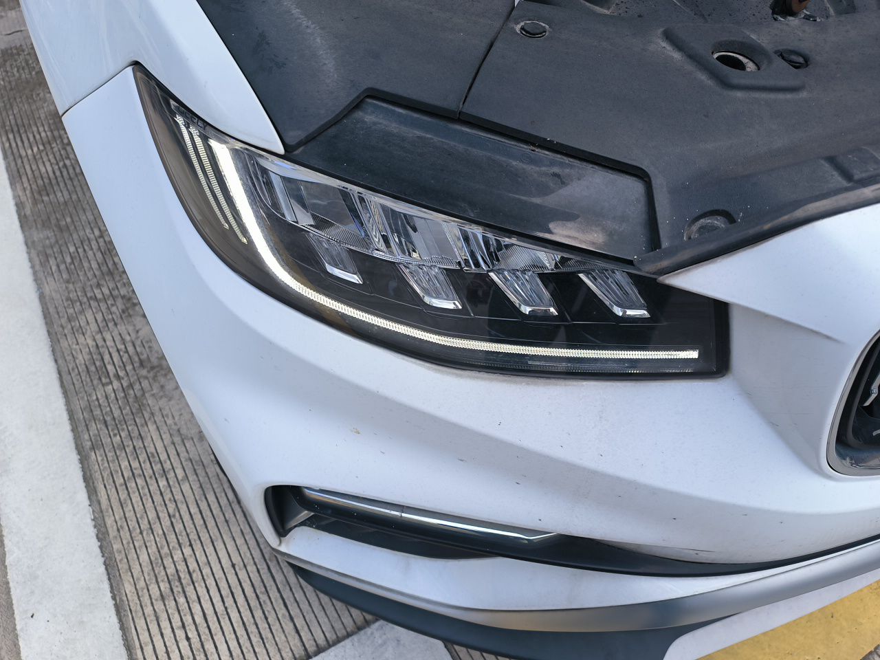 Geely Auto Emgrand X7 Sport 2022 1.8TD DCT Zhiya Trim — снимка 7
