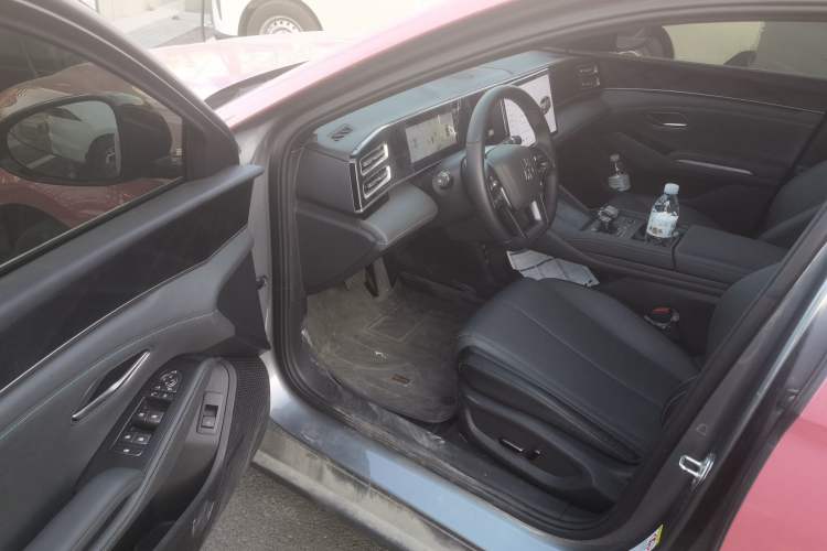 Used BYD Qin L 2025 DM-i Smart Drive 120KM Superior Model