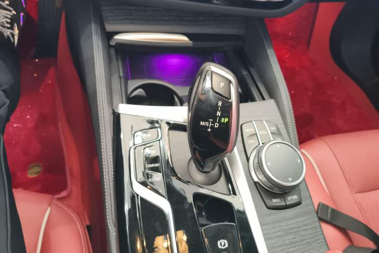 Used BMW 5 Series 2022 Restyled 530Li Leading Edition M Sport Package
