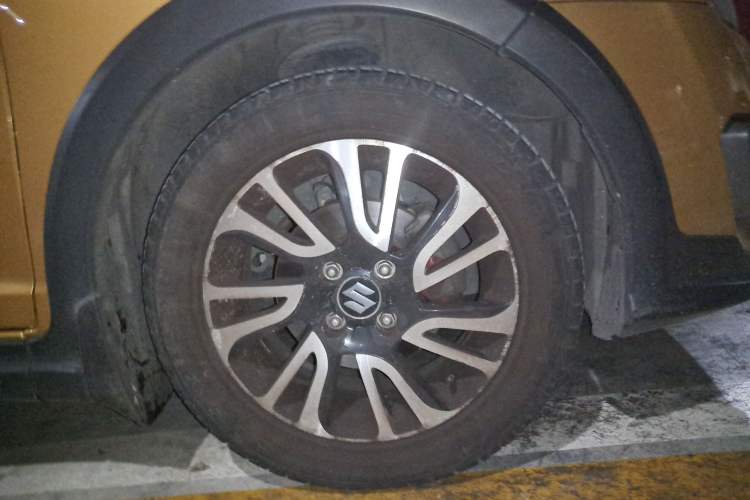 Used Suzuki Swift 2015 1.5L Automatic Limited Edition
