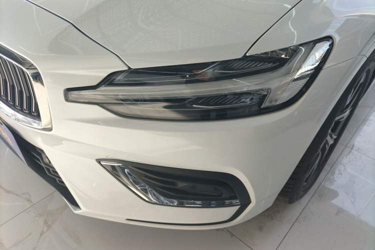 Used Volvo S60 2026 Model B4 Zhiyi Luxury Edition