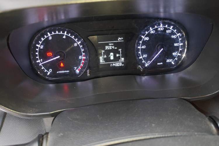 Used CHANGAN OSHAN X70A 2019 1.5L Manual Comfort Model China VI Standard Odometer Close Up