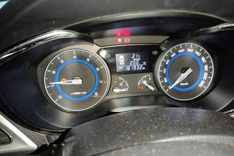 Used Changan Alsvin V7 2015 1.6L Manual LeShang Edition China V Standard
