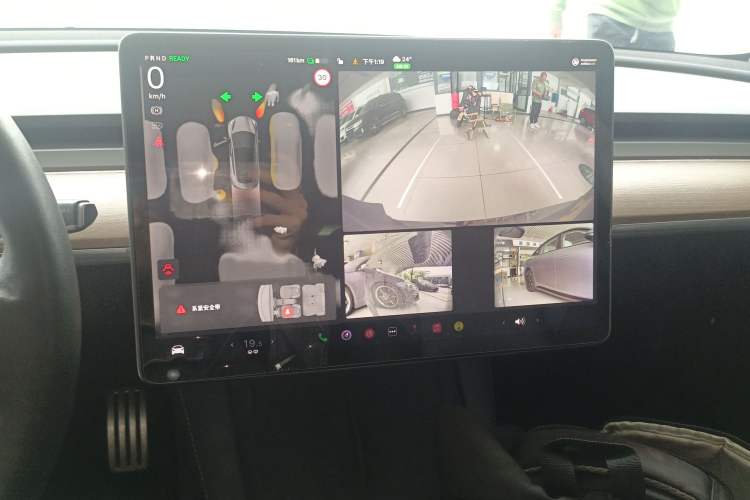 Used Tesla Model 3 2022 Performance High-Performance All-Wheel-Drive Version Audio And AC Panel