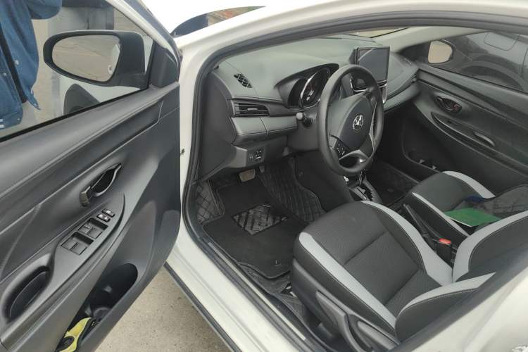 Used Toyota YARiS L Zhi Xuan 2022 X-Trail 1.5L CVT Leading PLUS Edition
