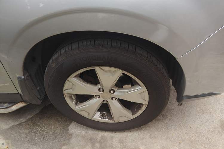 Used Subaru Forester 2014 2.0i Automatic Luxury Edition
