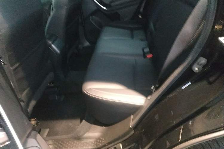 Used Subaru Forester 2018 2.0i Luxury Navigation Edition Left Rear Seat