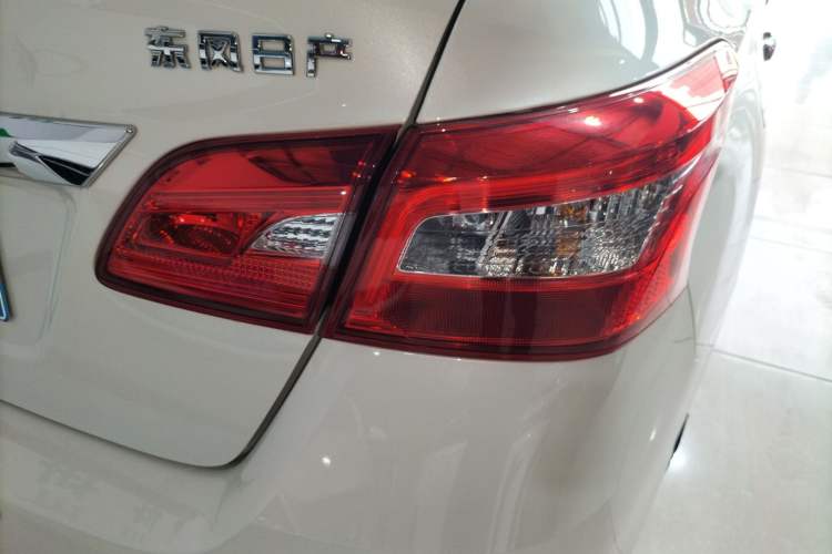 Used Nissan Sylphy 2022 Classic 1.6XL CVT Luxury Edition Right Rear Taillight