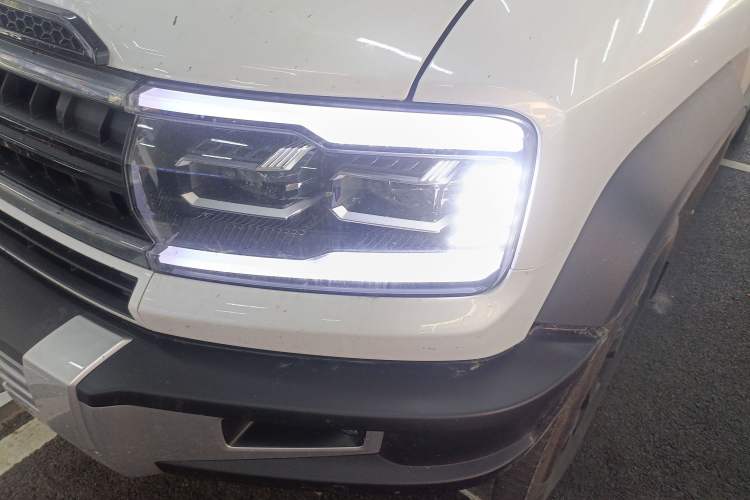 Used Formula Leopard 5 2023 Cloud Ride Flagship Edition