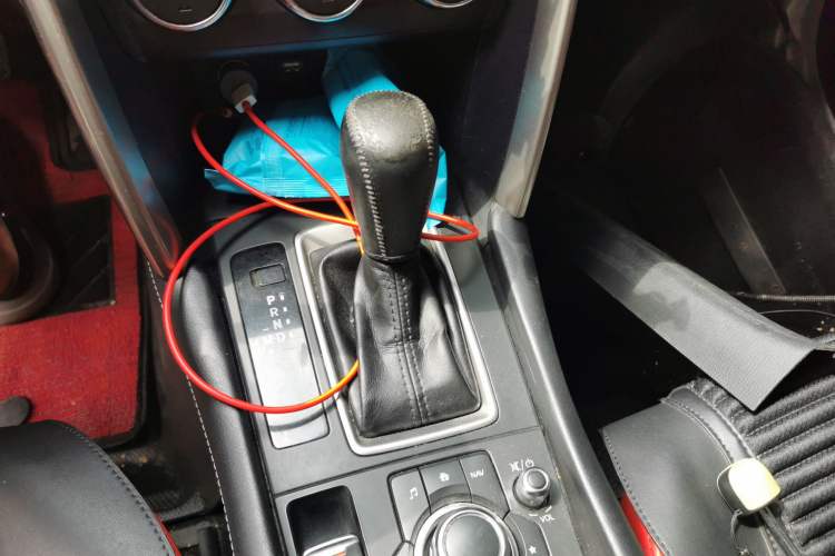 Ojetý Mazda CX-4 2016 2.0L Automatic 2WD Blue Sky Dynamic Edition