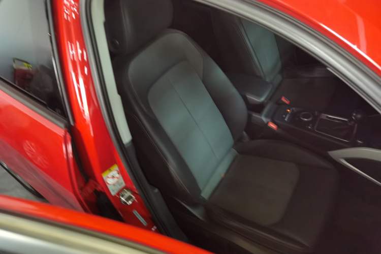 Used Audi Q2L 2018 35 TFSI Fashionable & Elegant Version China VI Emission Standard
