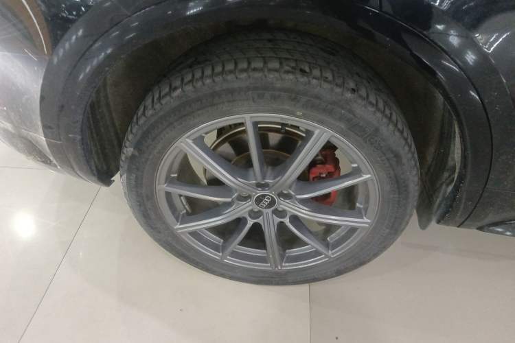 Used Audi Q5L 2022 40T Luxury Dynamic Model Right Rear Wheel Hub