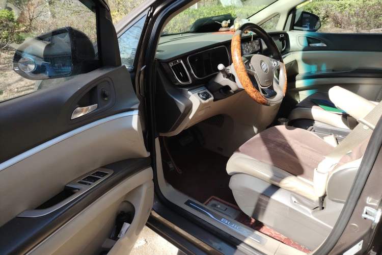 Used Buick GL8 2013 3.0L XT Luxury Business Flagship Edition