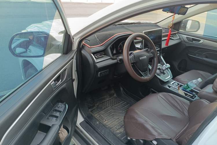 Used Haval M6 2021 PLUS 1.5T DCT Elite Smart Connectivity Model
