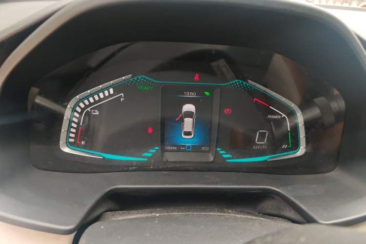 Used ORA iQ 2018 High-Range Version Smart Connectivity Model
