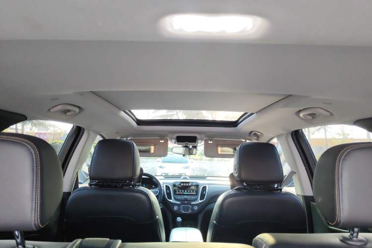 Used Chevrolet Equinox 2018 535T Automatic YuJie Edition Headliner