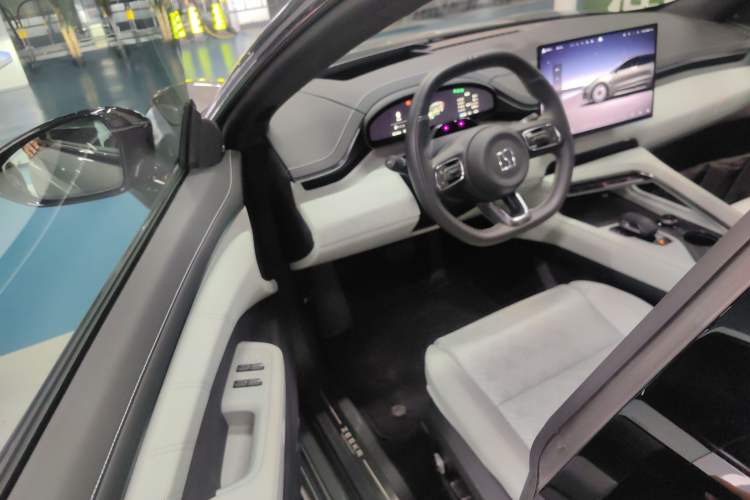 Used Zeekr 001 2025 YOU Edition 100 kWh All-Wheel Drive