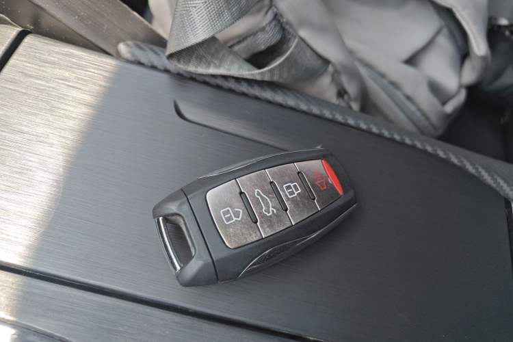 Used Haval H6S 2022 2.0T Two-Wheel Drive ZhiRun Version
