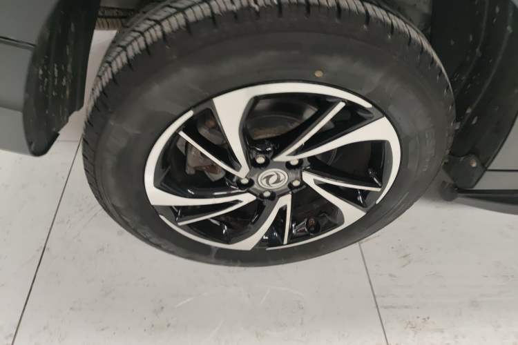 Used Dongfeng Fengon S560 2018 1.8L CVT Urban Model 5 Seats Exterior 5