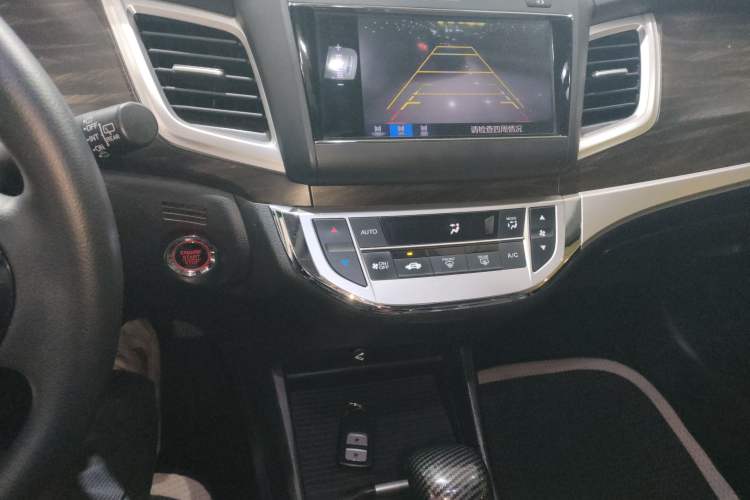 Used Honda Jade 2017 1.8L automatic Comfort version 5 seats