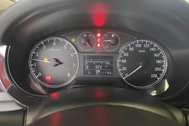 Used Nissan Tiida 2011 1.6L CVT Luxury Edition