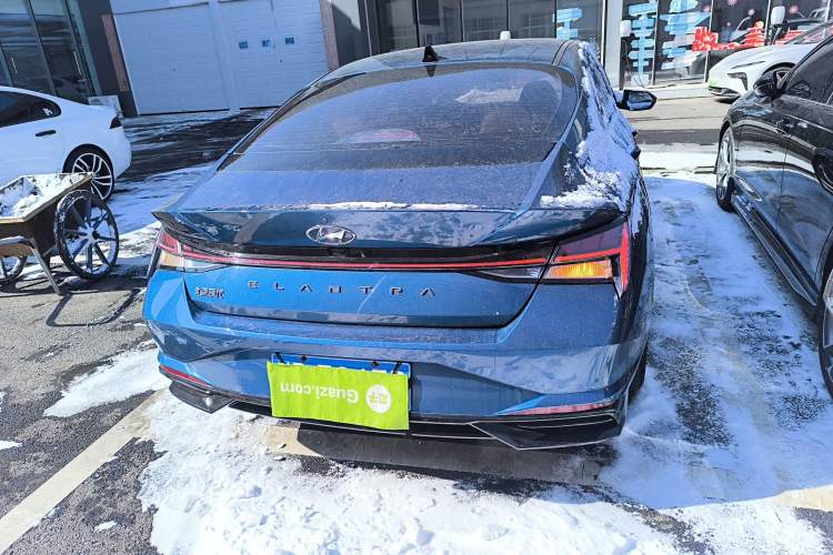 Used Hyundai Elantra 2022 1.5L CVT LUX Prestige Edition
