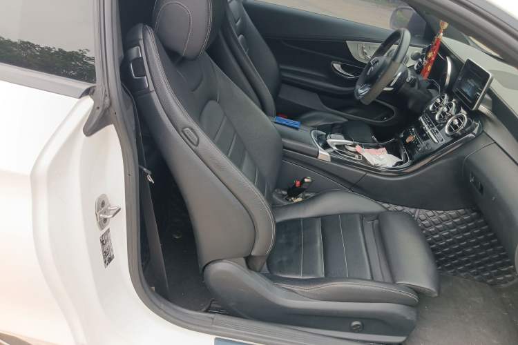 Used Mercedes-Benz C-Class 2018 C 200 Coupe Right Front Seat