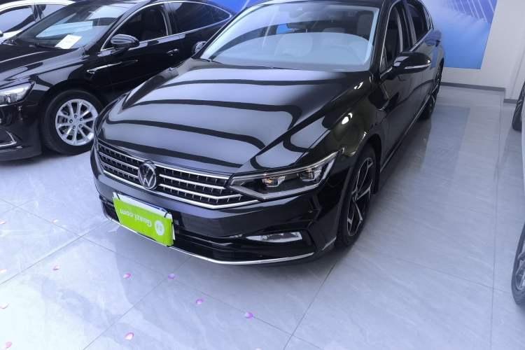 Used Volkswagen Magotan 2023 2 Million Units Commemorative Edition 330TSI DSG Luxury Version