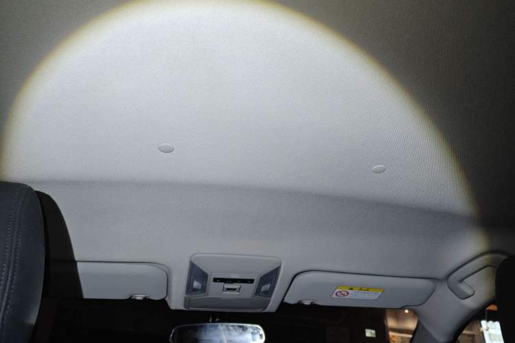 Used Toyota Wildlander 2022 Updated Version 2.0L CVT Two-Wheel Drive Leading Edition Headliner