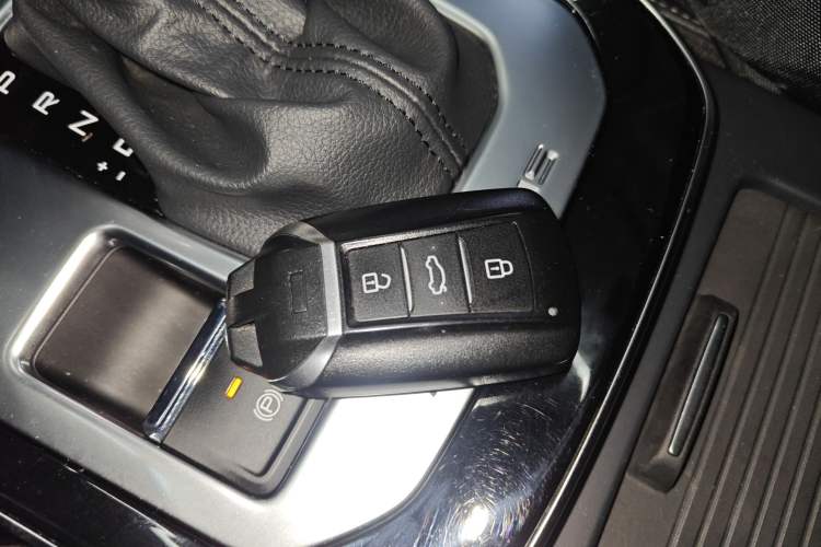 Used Dongfeng Aeolus Yixuan 2020 230T Automatic Cool Edition
