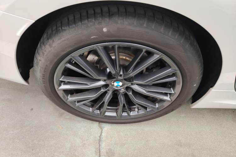 Used BMW 3 Series 2023 325i M Sport Night Edition Package Right Rear Wheel Hub
