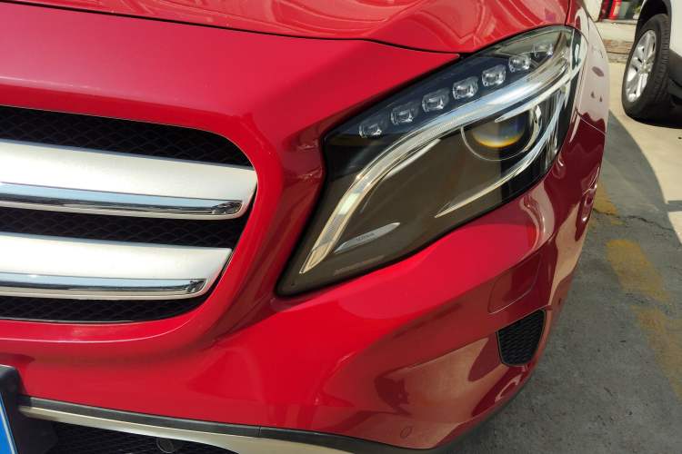 Used Mercedes-Benz GLA 2016 GLA 200 Fashion Model Left Front Headlight