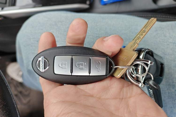 Used Nissan Sylphy 2019 1.6XV CVT Smart Connect Luxury Edition China V Standard Vehicle Key