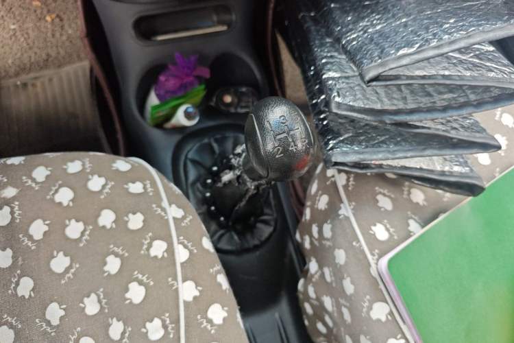 Ojetý Baojun Lechi 2012 Revised 1.0L Manual P-TEC Standard Edition