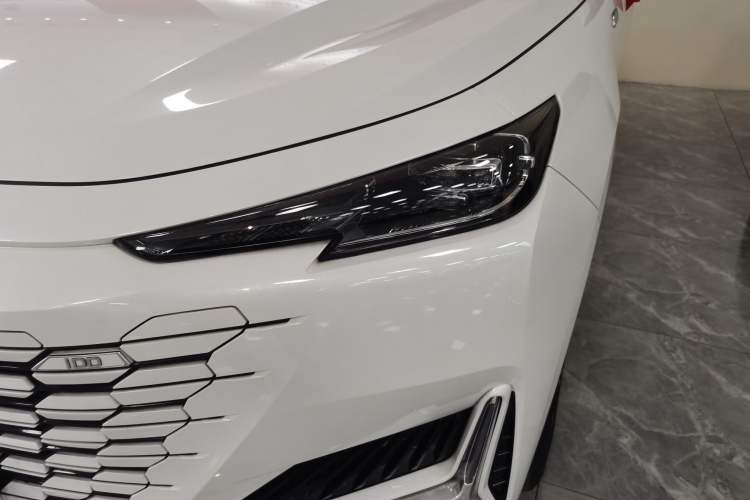 Used Changan UNI-K iDD 2024 ZhiDian iDD 1.5T 135km Smart Leading Model