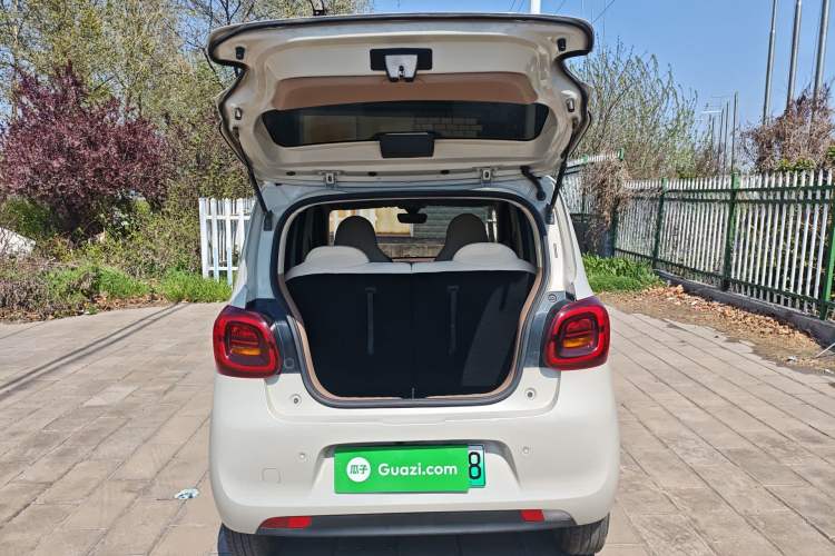 Used Wuling Hongguang MINIEV 2025 Four-Door Version Advanced Edition Trunk